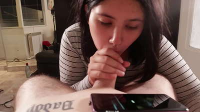 Ou te taufaalili i loʻu tuafafine a o matamata i Disney [Cum]